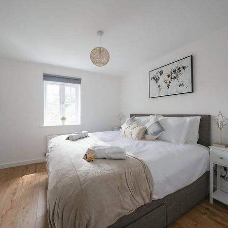 Stylish 2-Bed Home - For Company Contractor And Leisure Stays - Nec, Airport, Hs2, Contractors, Resort World バーミンガム エクステリア 写真