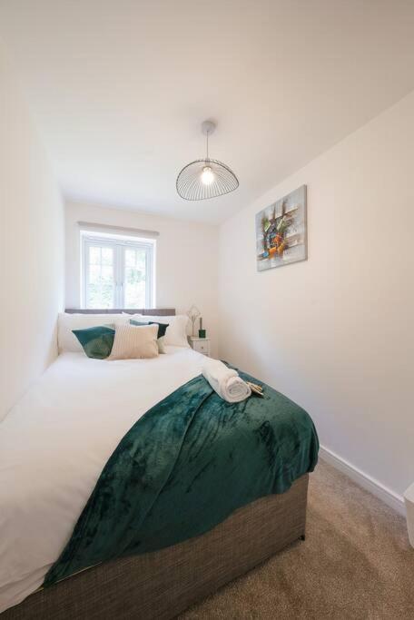 Stylish 2-Bed Home - For Company Contractor And Leisure Stays - Nec, Airport, Hs2, Contractors, Resort World バーミンガム エクステリア 写真