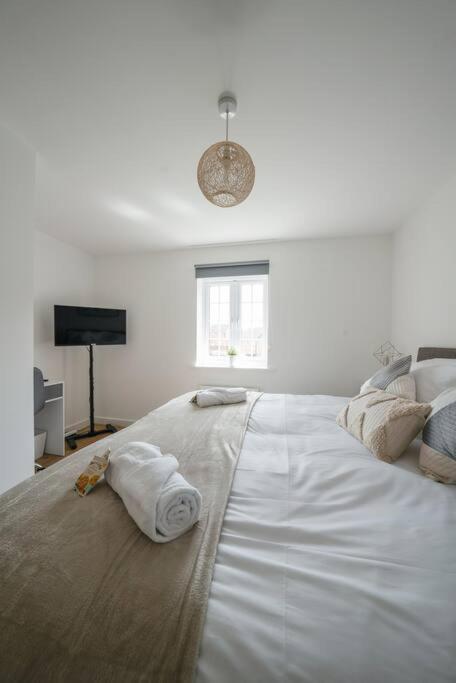 Stylish 2-Bed Home - For Company Contractor And Leisure Stays - Nec, Airport, Hs2, Contractors, Resort World バーミンガム エクステリア 写真
